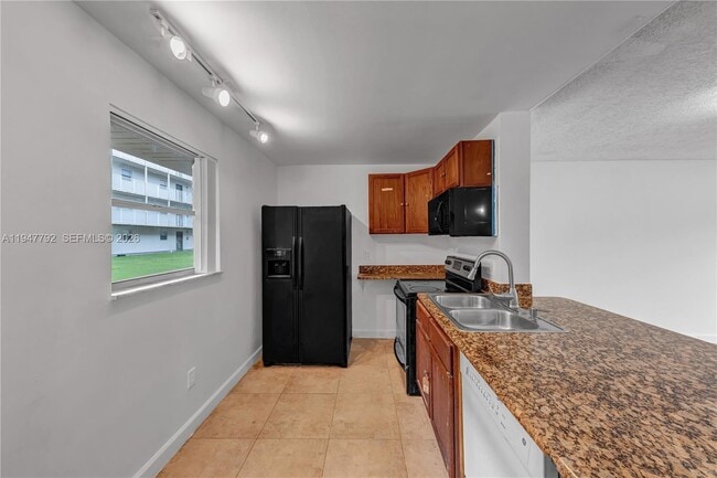 Photo - 2800 NW 56th Ave Unit H104