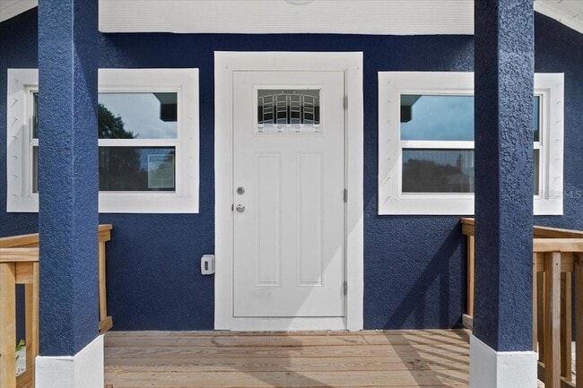 Photo - 2810 6th St S