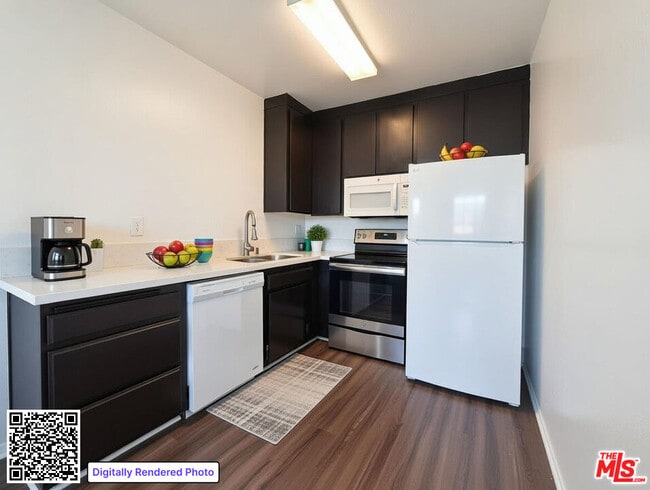 1137 W 36th Pl Unit 3
