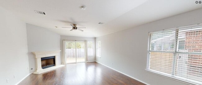 Building Photo - 15509 Ozone Pl Rental