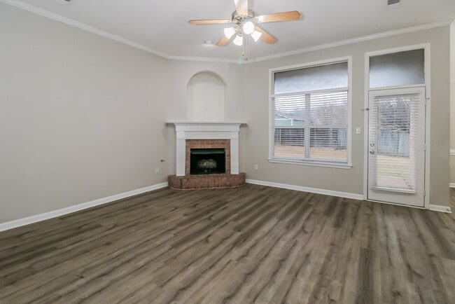 Photo - 6181 Braybourne Main