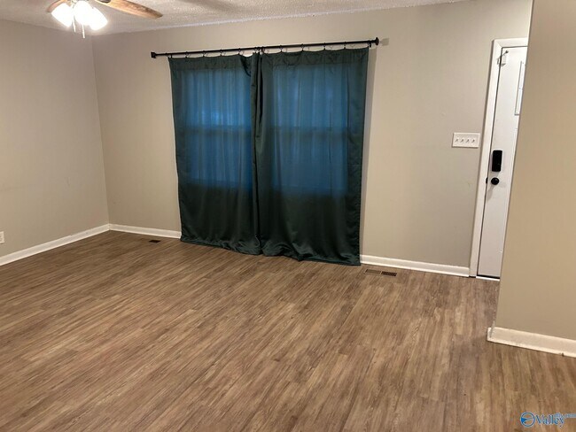 Photo - 3721 Broadmor Rd NW