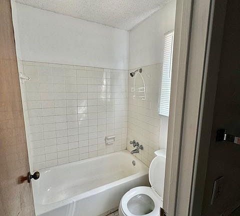 Photo - Nice 3 bedroom 2 bath residence