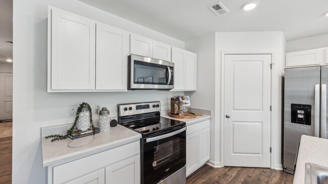 1005 Hunter Ct