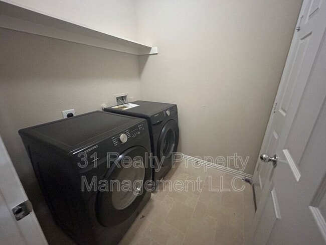 Photo - 10228 Ashburn Dr