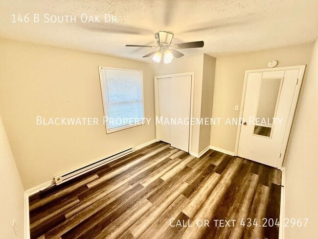 Photo - 146 S Oak Dr