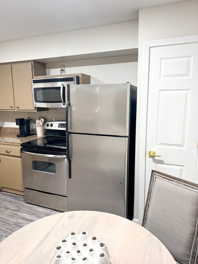 Photo - 206 Park Lane