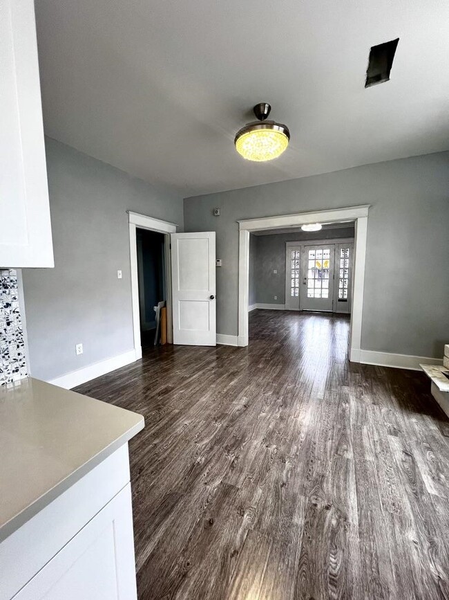 Photo - 1052 Faxon Ave