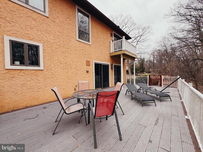 Photo - 1317 Mettler Rd