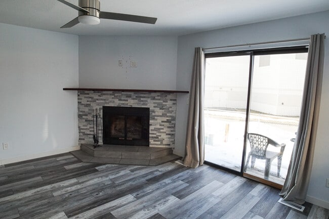 Photo - 1741 E 53rd Ave