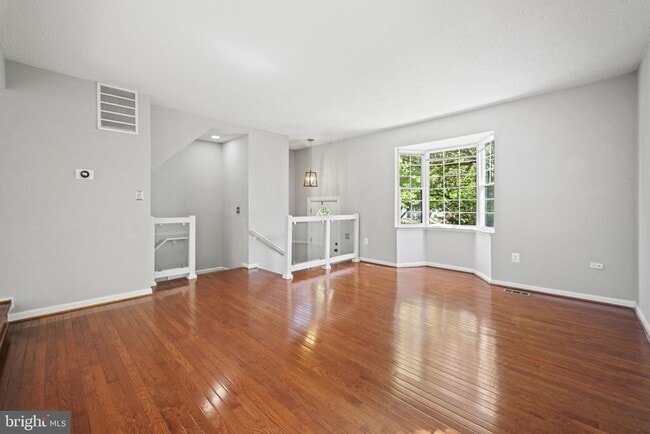 Photo - 2362 Hunters Square Ct