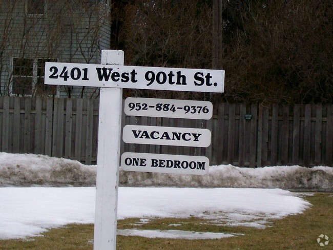 Photo - 2401 W 90th St