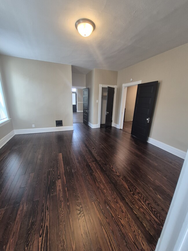 805 Eichelberger St Unit 805 Eichelberger 2nd Flr