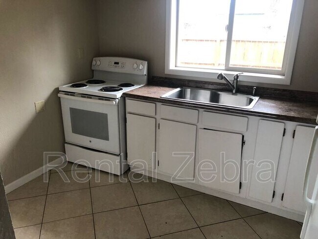 Photo - 61538 Brosterhous Road Unit C