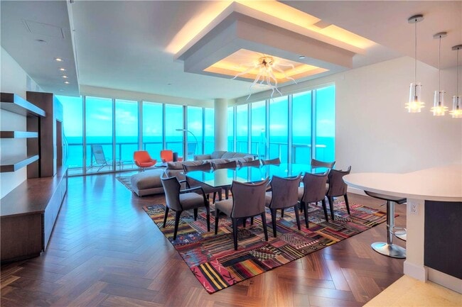 Photo - 17001 Collins Ave Unidad 4301