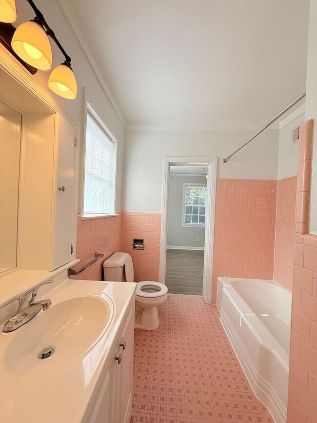 Photo - Downstairs Unit - Next to Habersham Village! Unit #1