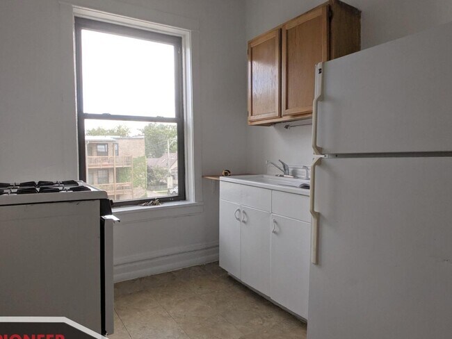 Photo - 2518 N Kedzie Blvd Unit 3W