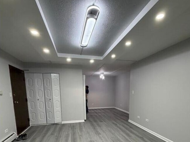 Photo - 280 Shorewood Dr