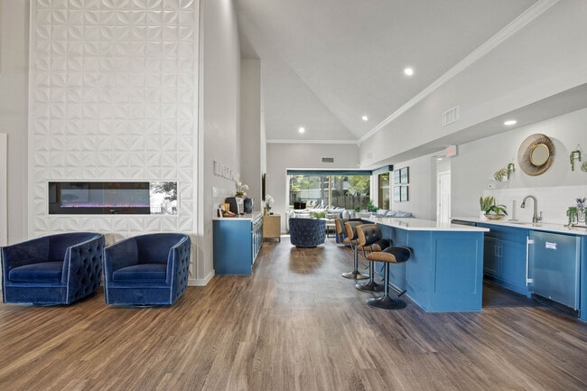 Eagle Point apartments — community photo