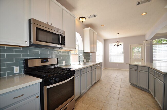 Photo - 6747 Cleft Stone Dr