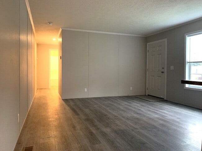 115 Desander Dr