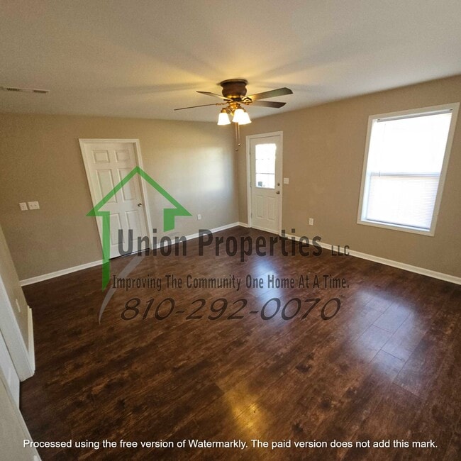 Photo - 4205 Vine St