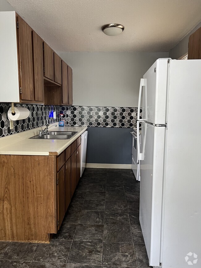 Building Photo - 19 East St Unit 19D Rental