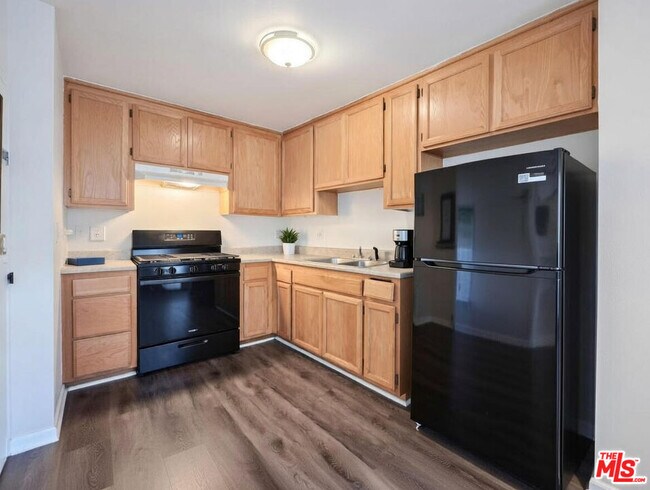 1208 W Adams Blvd Unit 1