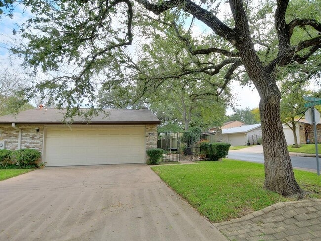 Photo - 7919 Ridgeline N