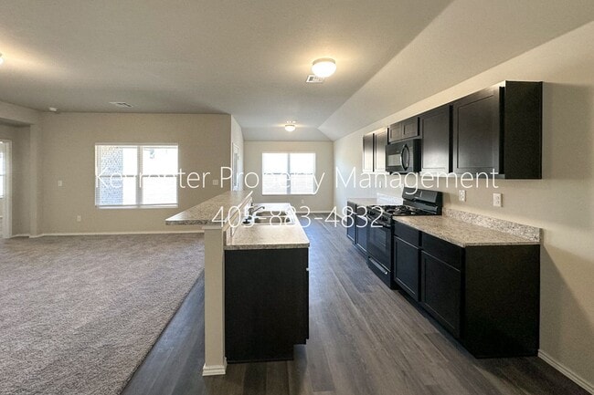 Photo - Gorgeous 4 Bed 2 Bath Home in Heart Of Yukon!