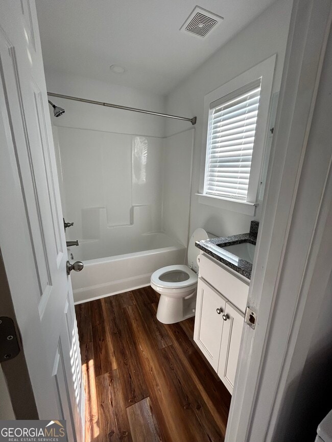 Photo - 2467 Smith Rd