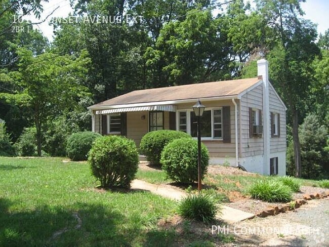 Building Photo - 2 Bed / 1 Bath Single Family (Available 12... Rental