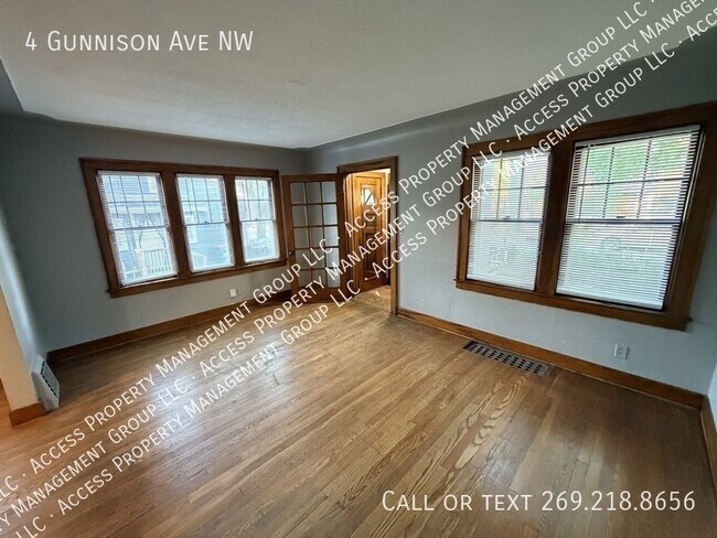 4 Gunnison Ave NW