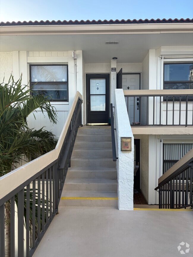 Building Photo - 6265 Sun Blvd Unit #302 Rental