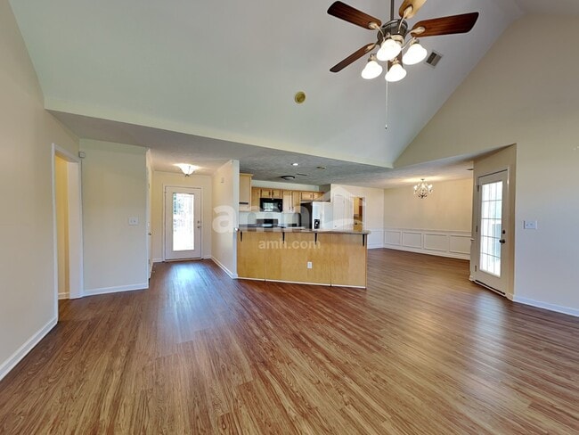 Photo - 633 Tylertown Rd