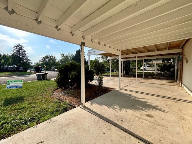 Photo - 1732 Cambridge Dr