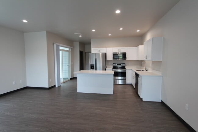 Photo - 1011 Greenfield Dr