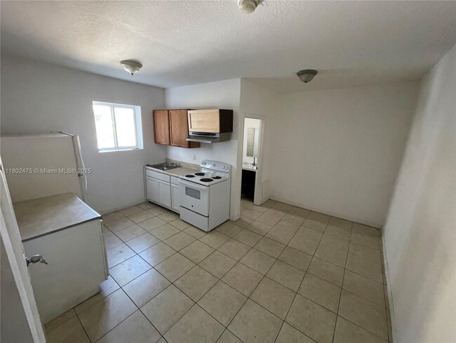 Photo - 1021 NW 3rd St Unit 204