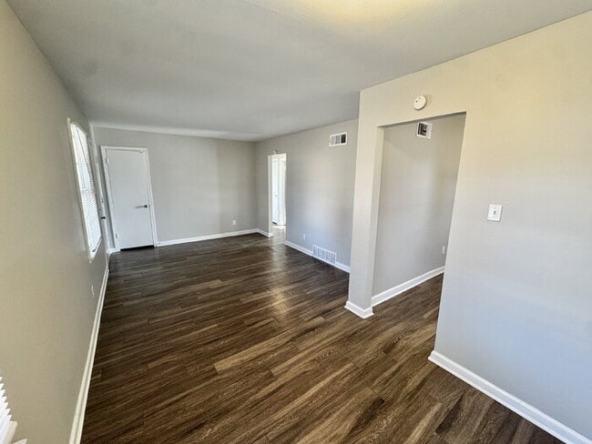 Photo - 2195 Cassie Ave