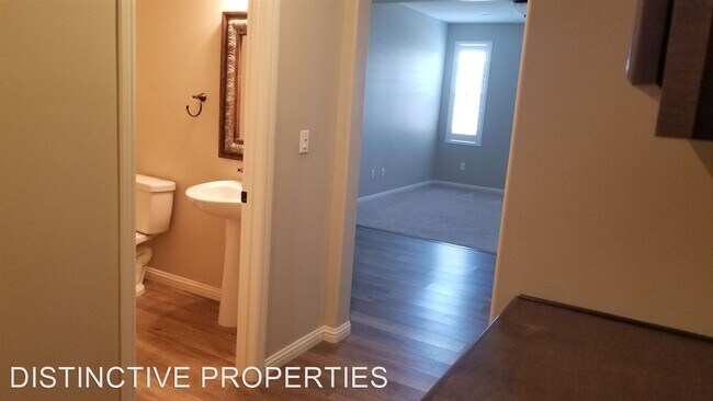 Photo - 3 br, 2.5 bath House - 13810 ELBURY AVE