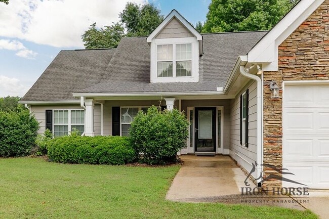 Photo - 285 Finch Way