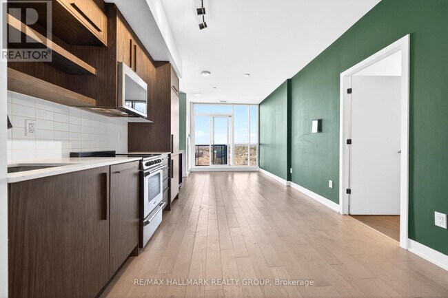 Photo - 560 Rideau St Unit 1405