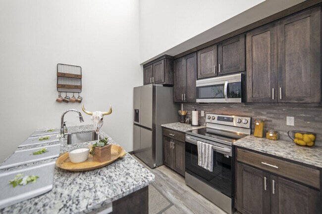 SETTLERS TRAIL APARTMENTS