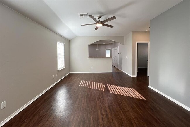 Photo - 7719 Bennie Terrace