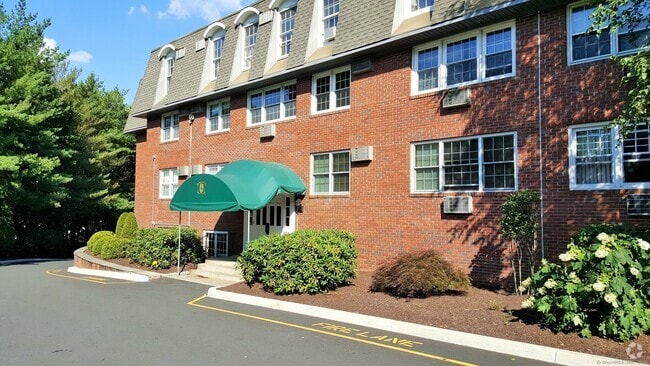 Building Photo - 34 A Padanaram Rd Unit 319 Rental