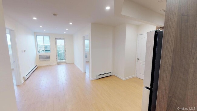 67-19 Austin St Unit 5A