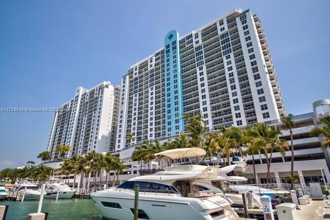 Building Photo - 1800 Sunset Harbour Dr Unit 1102/4 Rental