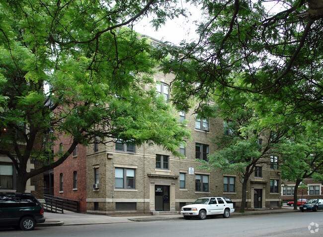 Photo - Outing Park II Apartments