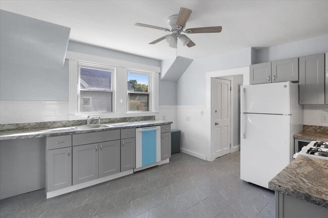 Photo - 8 Linwood St Unit 2