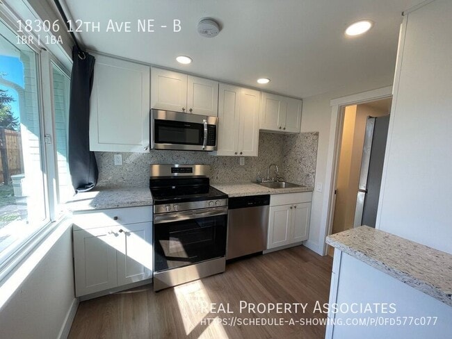 Building Photo - 18306 12th Ave NE Unit B Rental